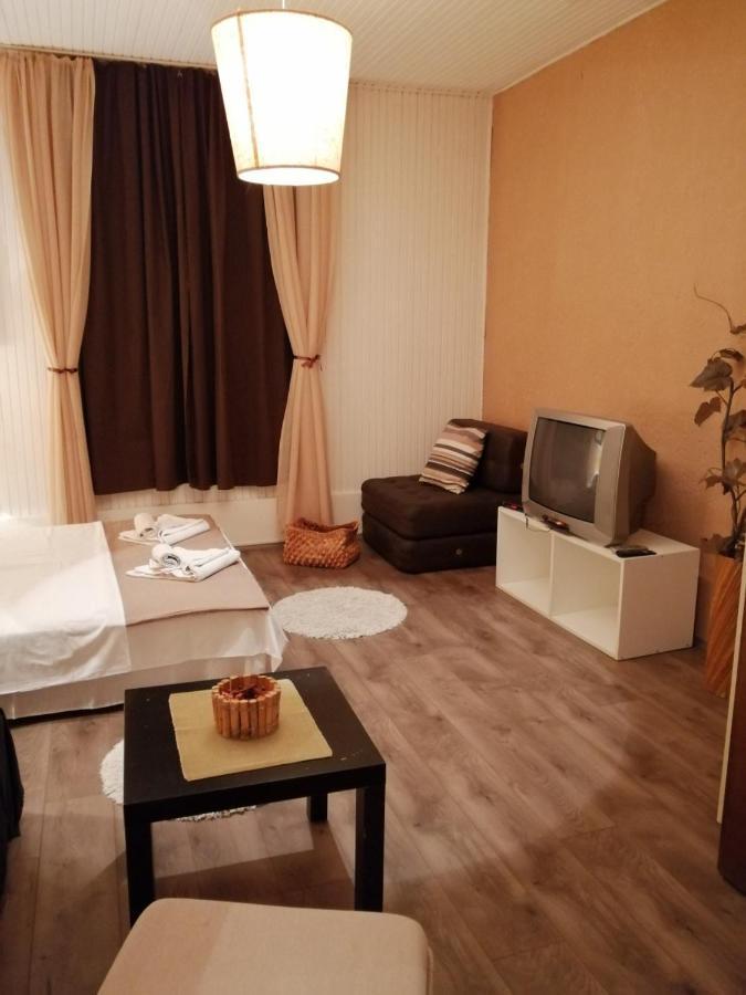 Apartments Garden Belgrade Luaran gambar
